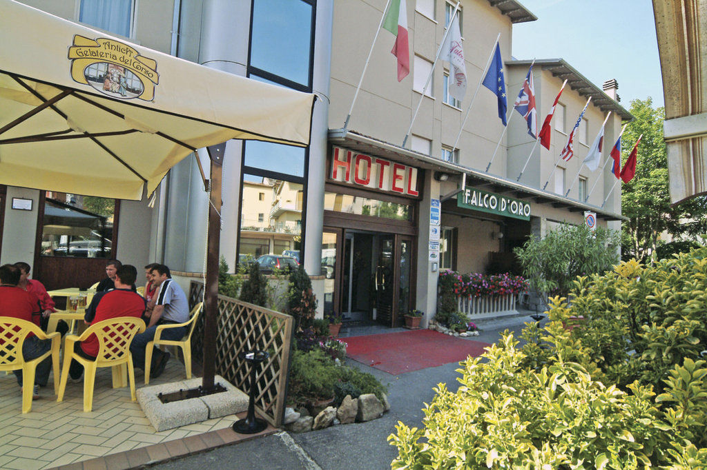 Hotel Falco D'Oro Tole Extérieur photo